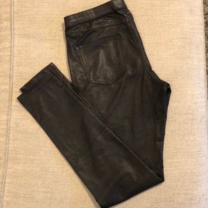 Leather patterned leggings